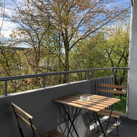 Business-apartment Mit 3 Schlafzimmern Und Parkplatz - 6 Im 1 Og * Neuss